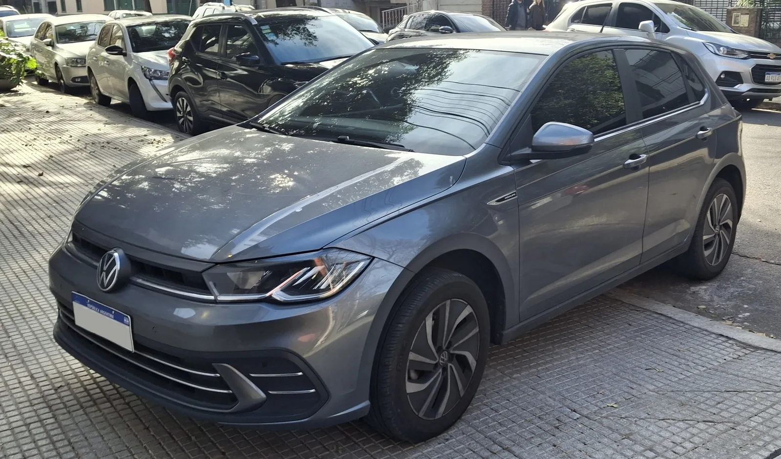 Volkswagen Polo Track 1.0 MPI
